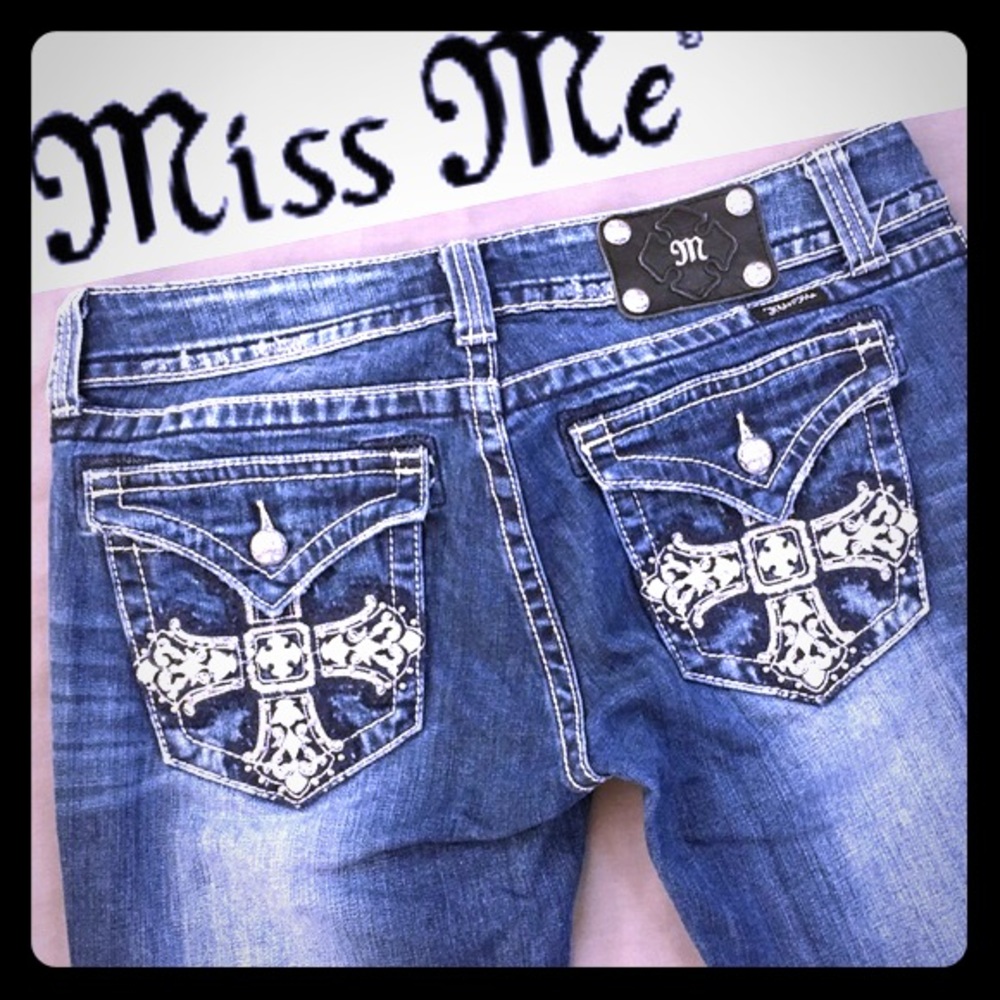 Miss Me Bootcut Distressed Jeans Sz 31 JP5046B10